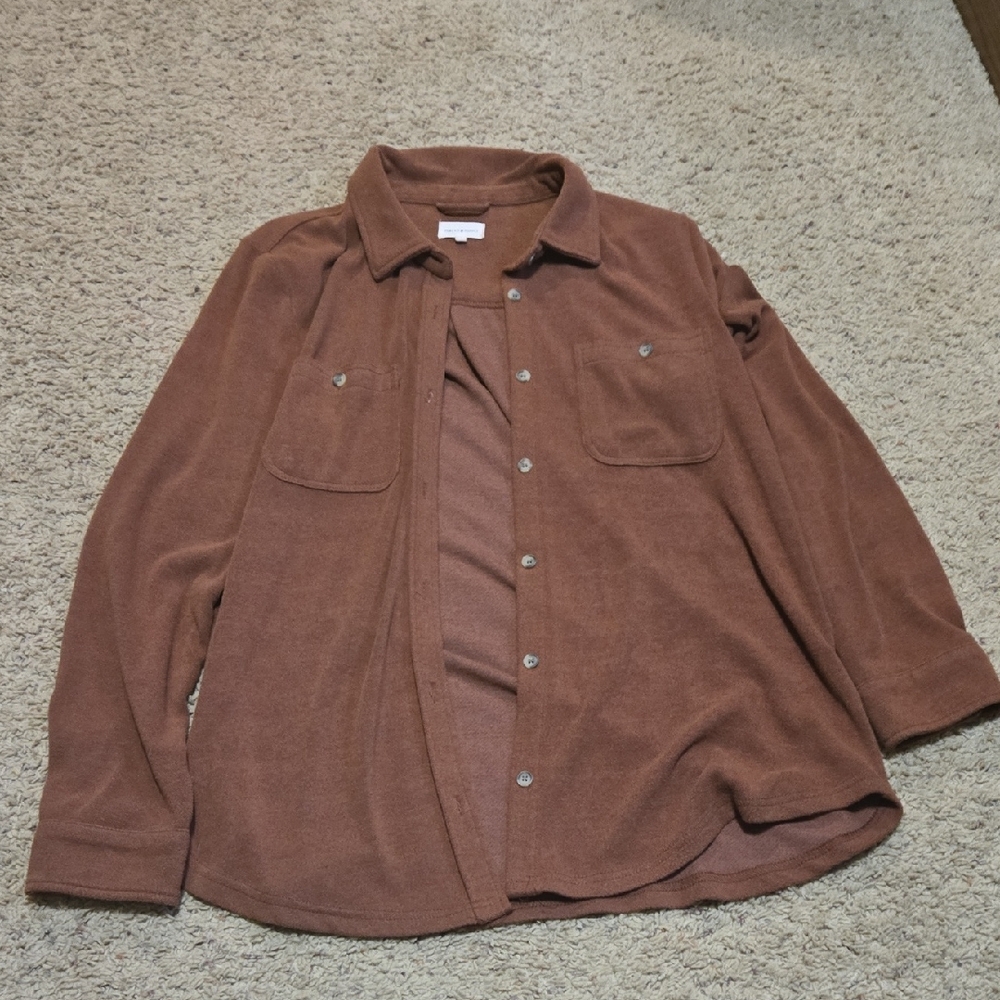 Tread & Supply Button Up